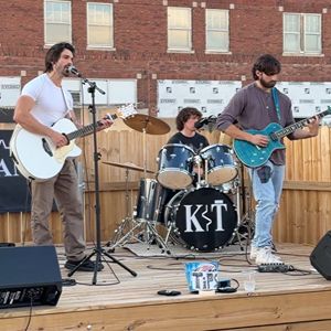 KALAMIT̄ at Sportsman's Tap